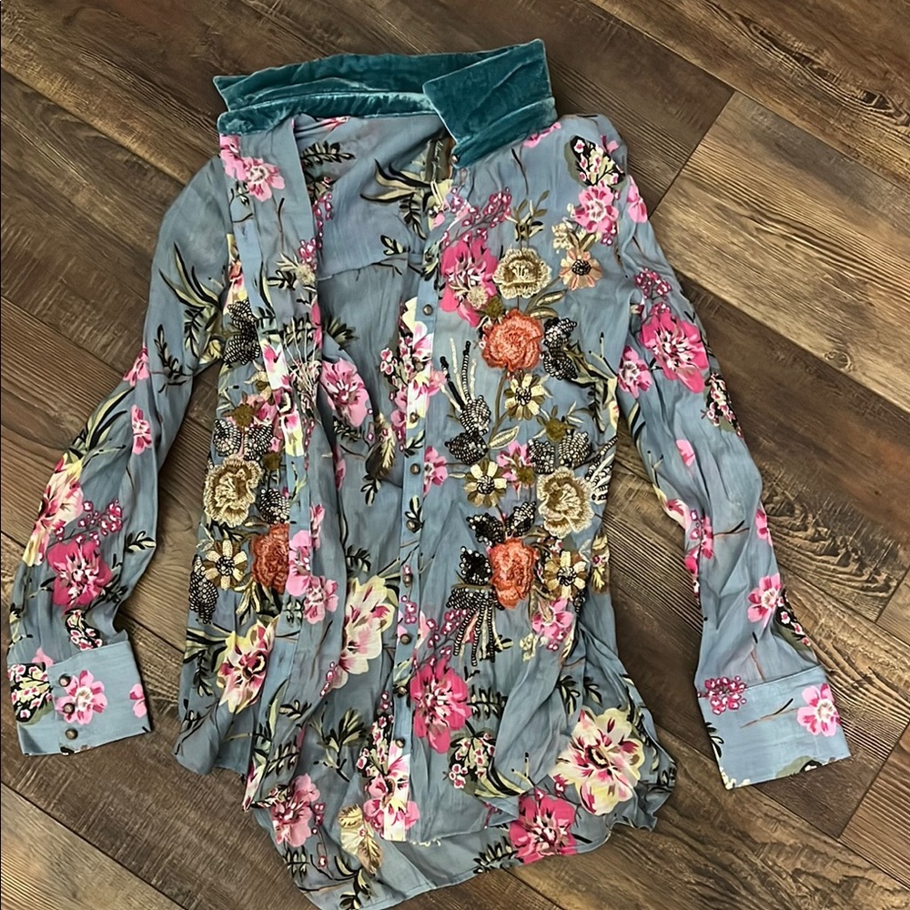 Aratta Blue Floral Embroidered Button Down Shirt